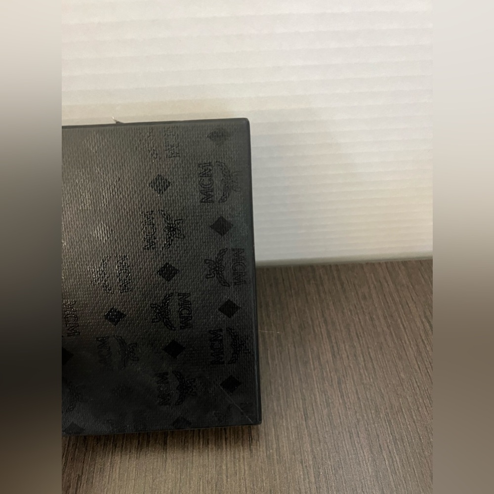 MCM Meduim wallet box